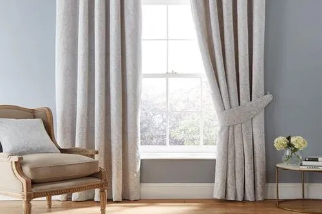 Luxury curtains for living room in Dubai